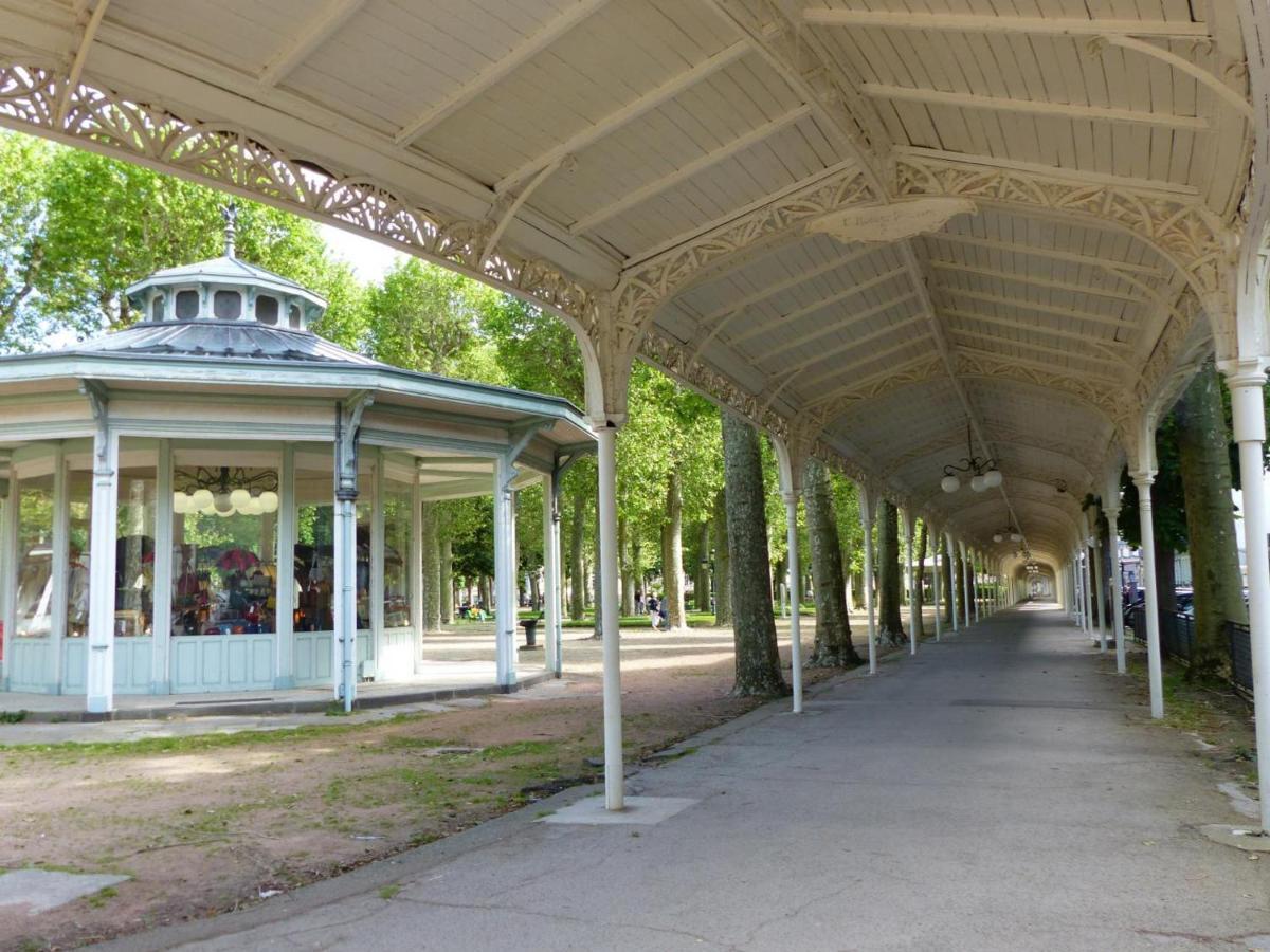 Appartement Elegant Et Confortable Au Coeur De Vichy, Pres De L'Opera Et Des Parcs Napoleon III - Fr-1-489-303 Exteriör bild